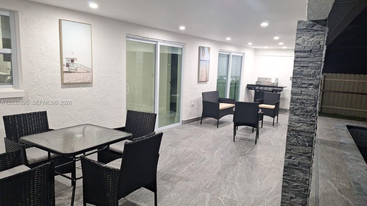 For Rent: $2,500 (3 beds, 2 baths, 0 Square Feet)