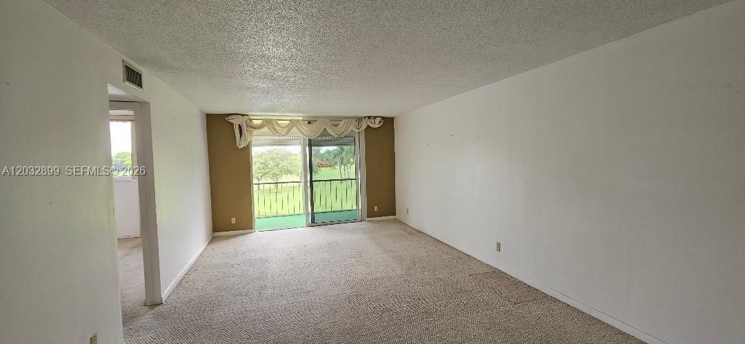 En Venta: $165,000 (2 camas, 2 baños, 1170 Pies cuadrados)