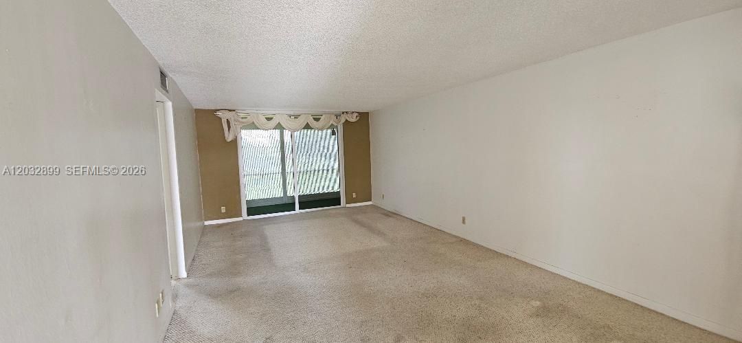 En Venta: $165,000 (2 camas, 2 baños, 1170 Pies cuadrados)