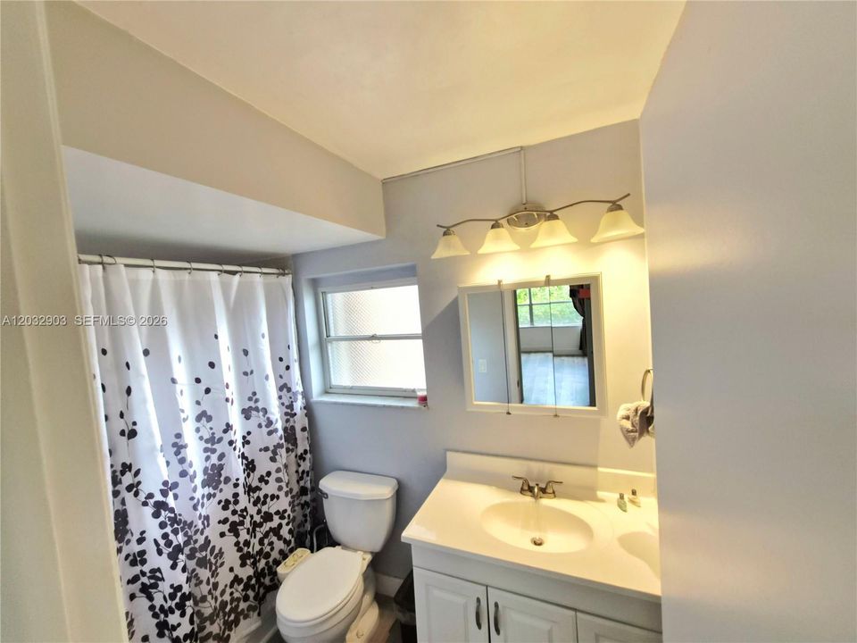 For Sale: $79,990 (1 beds, 1 baths, 620 Square Feet)