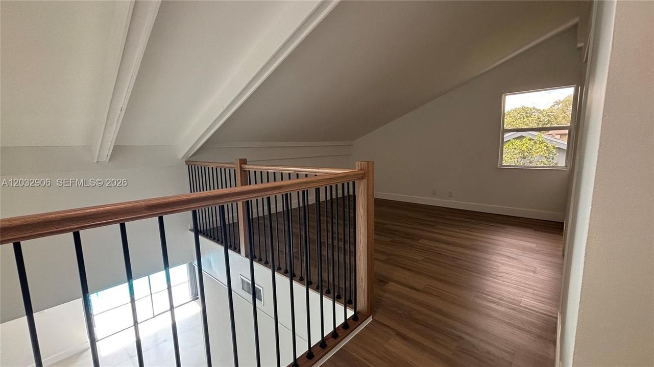En Venta: $959,000 (4 camas, 3 baños, 2134 Pies cuadrados)