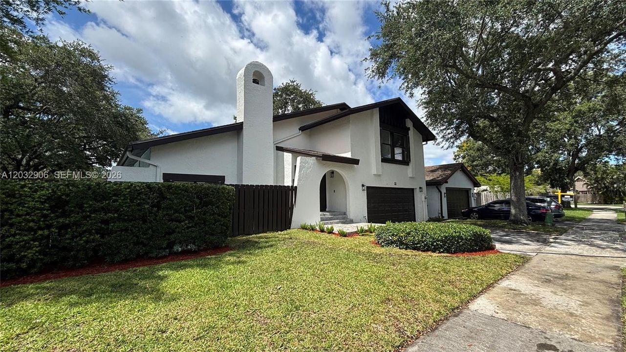 En Venta: $959,000 (4 camas, 3 baños, 2134 Pies cuadrados)