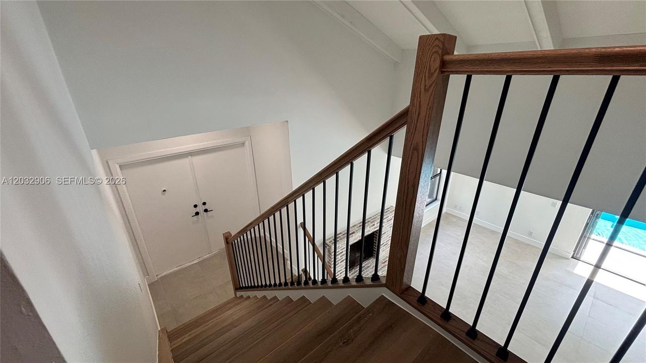 En Venta: $959,000 (4 camas, 3 baños, 2134 Pies cuadrados)