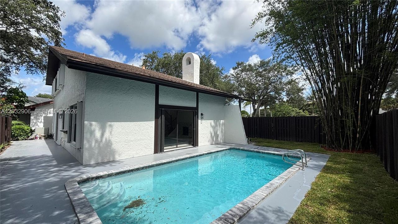 En Venta: $959,000 (4 camas, 3 baños, 2134 Pies cuadrados)