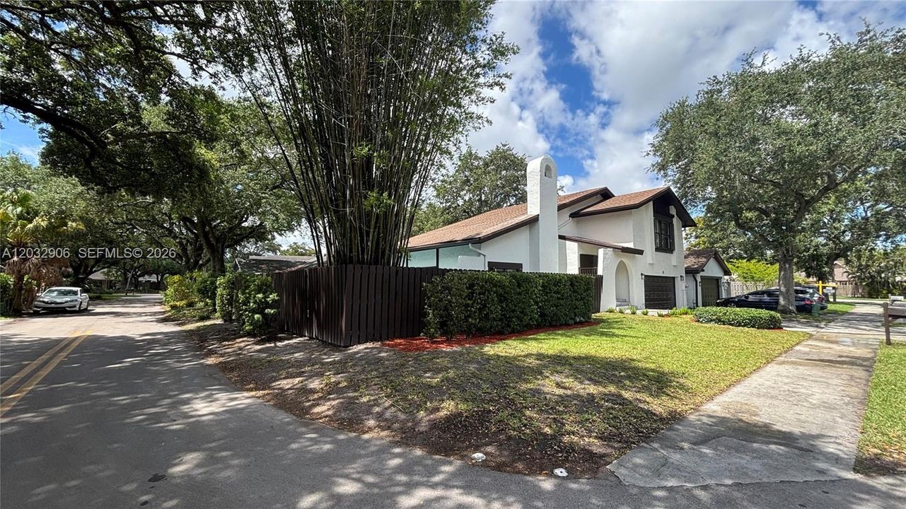 En Venta: $959,000 (4 camas, 3 baños, 2134 Pies cuadrados)