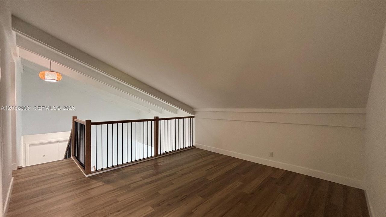 En Venta: $959,000 (4 camas, 3 baños, 2134 Pies cuadrados)