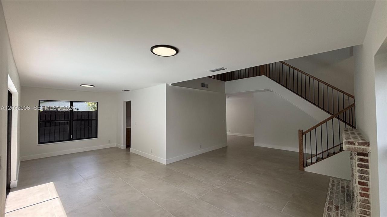 En Venta: $959,000 (4 camas, 3 baños, 2134 Pies cuadrados)