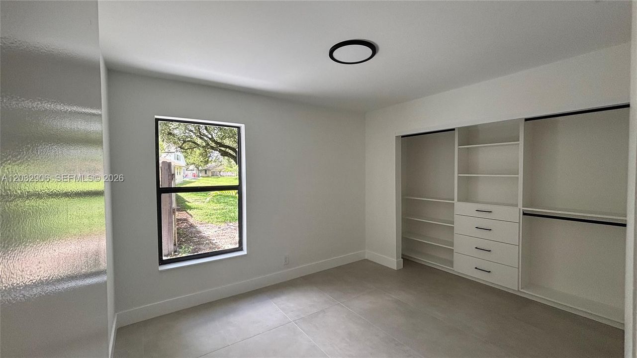En Venta: $959,000 (4 camas, 3 baños, 2134 Pies cuadrados)