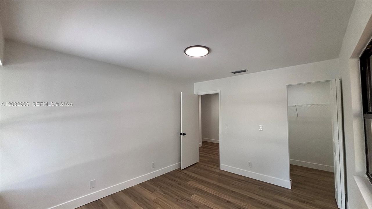 En Venta: $959,000 (4 camas, 3 baños, 2134 Pies cuadrados)