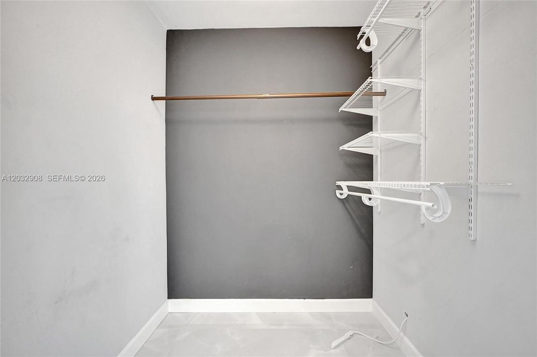 Active With Contract: $3,600 (2 beds, 2 baths, 1555 Square Feet)