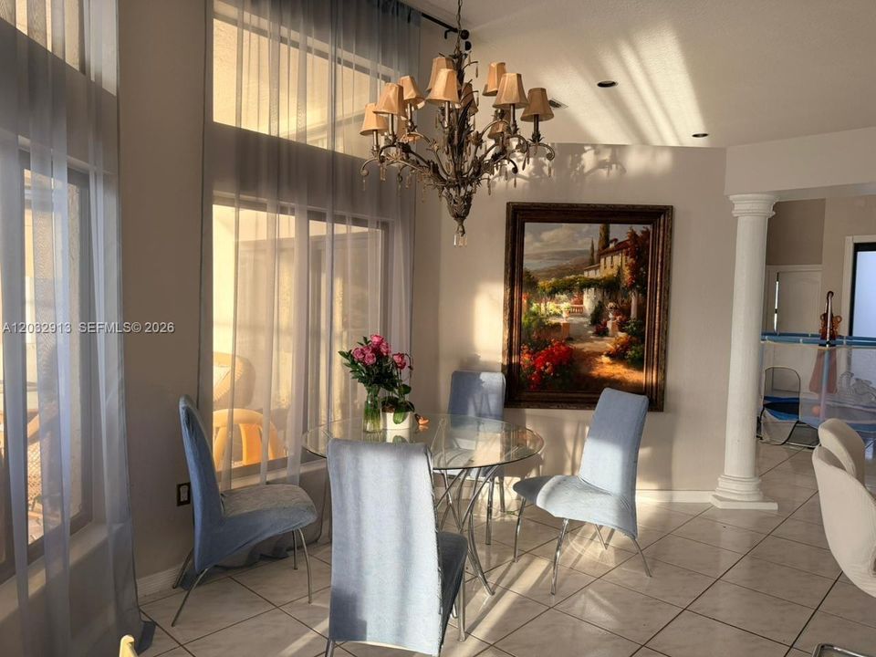 For Rent: $5,700 (5 beds, 3 baths, 2803 Square Feet)