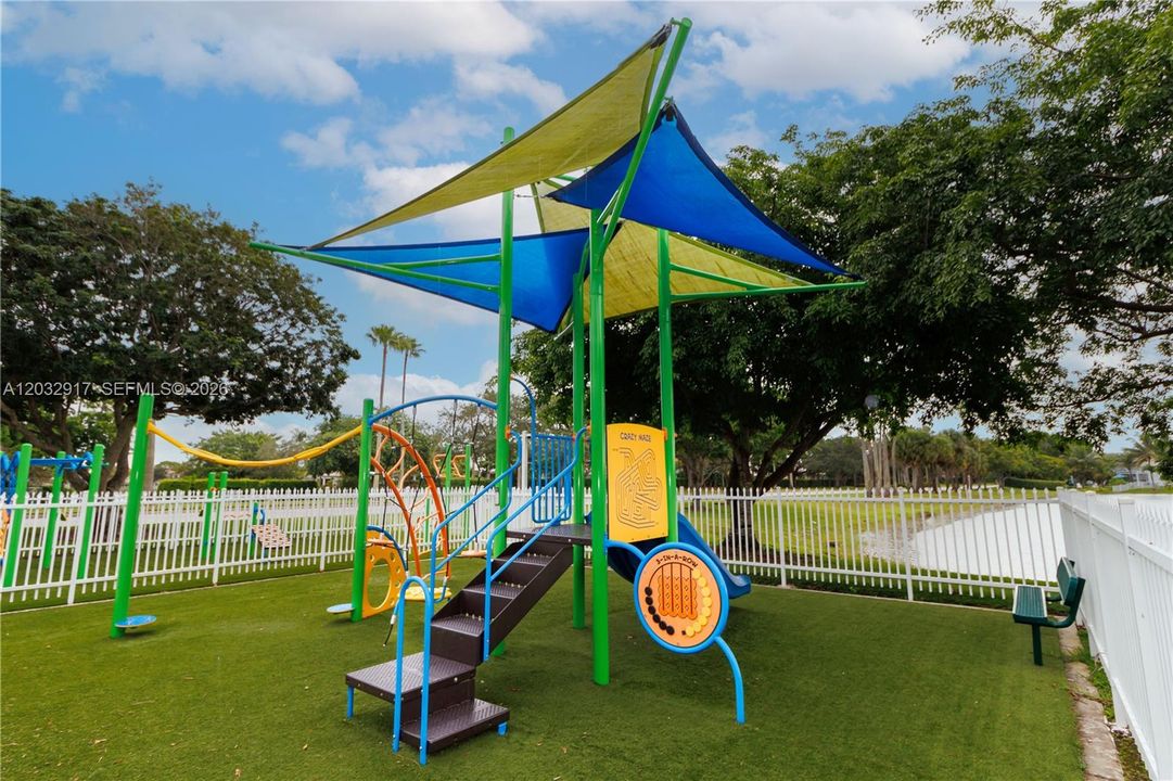 For Rent: $3,700 (3 beds, 2 baths, 1778 Square Feet)