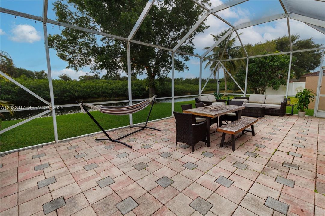 For Rent: $3,700 (3 beds, 2 baths, 1778 Square Feet)