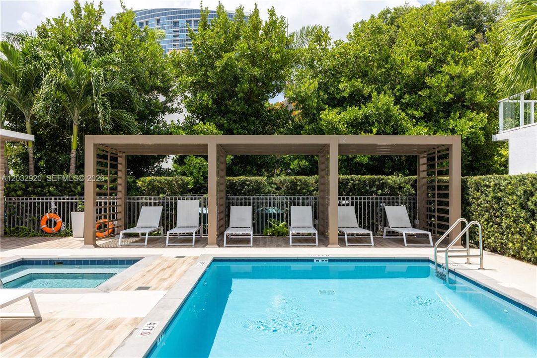 For Sale: $1,274,000 (2 beds, 2 baths, 1794 Square Feet)