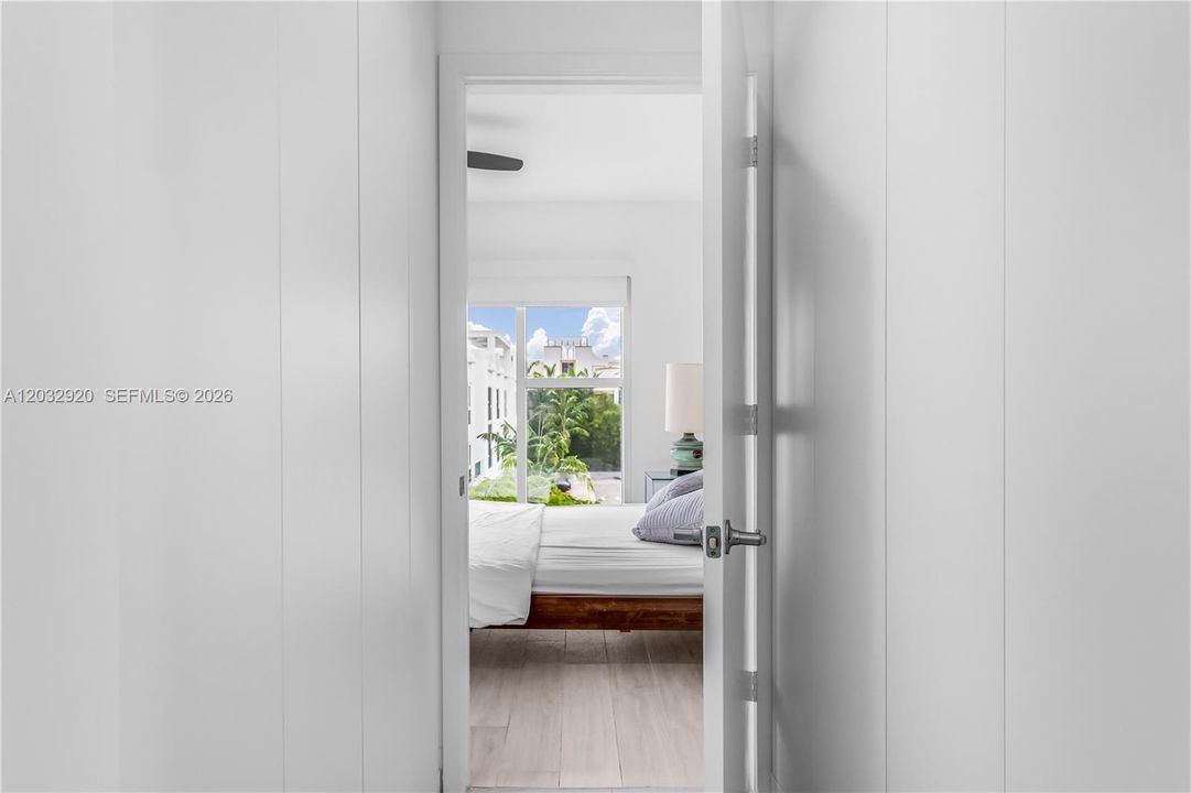 For Sale: $1,274,000 (2 beds, 2 baths, 1794 Square Feet)