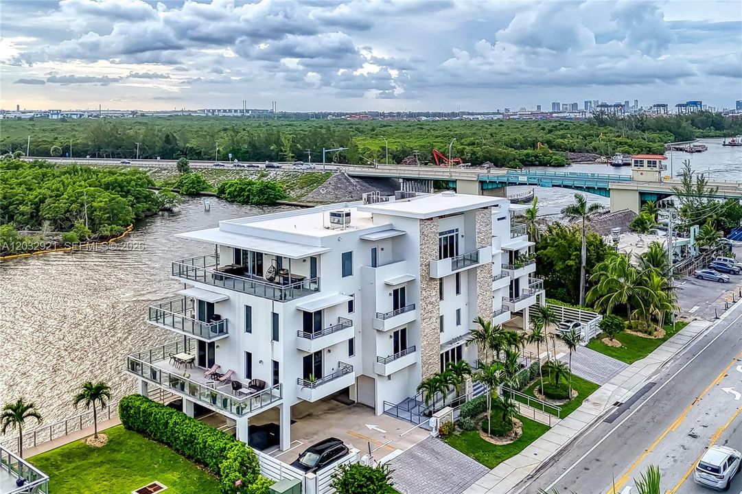 For Sale: $1,790,000 (3 beds, 3 baths, 0 Square Feet)
