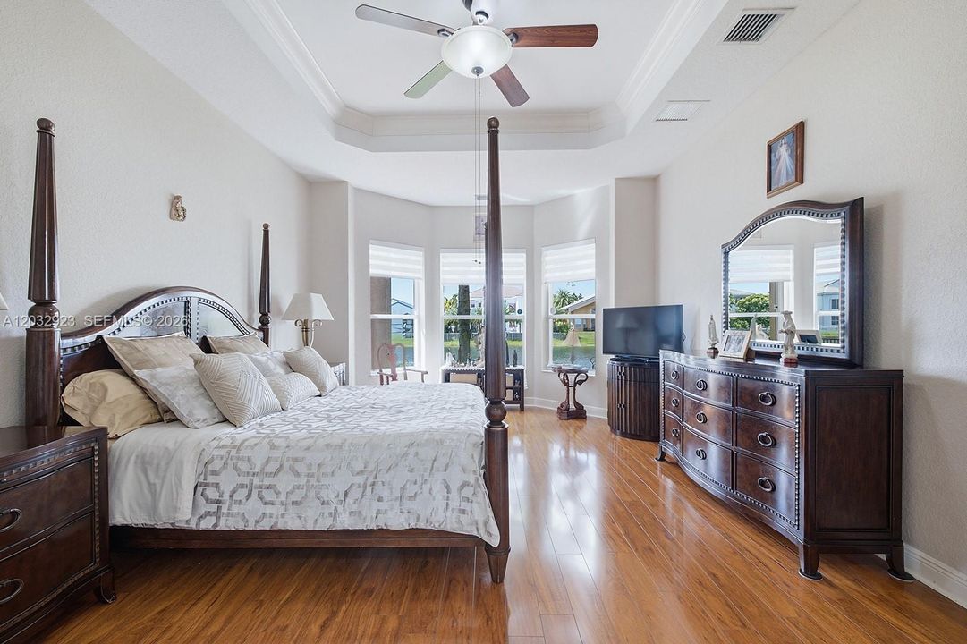 Master Bedroom downstairs
