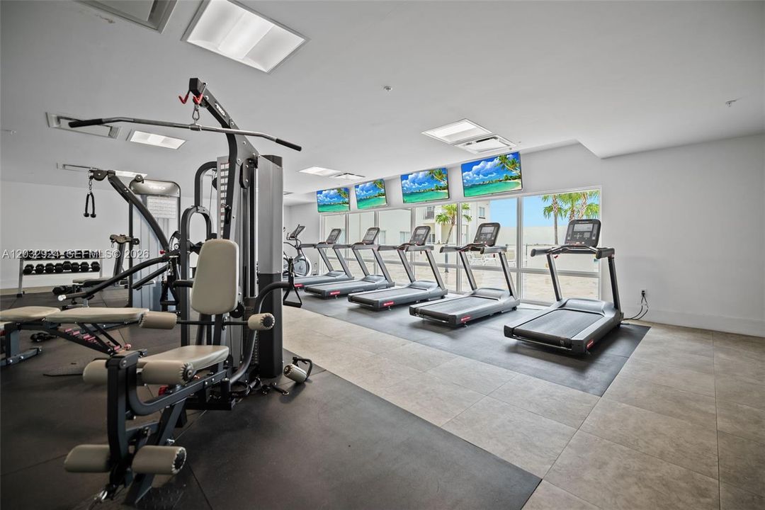 For Sale: $385,900 (2 beds, 2 baths, 1206 Square Feet)