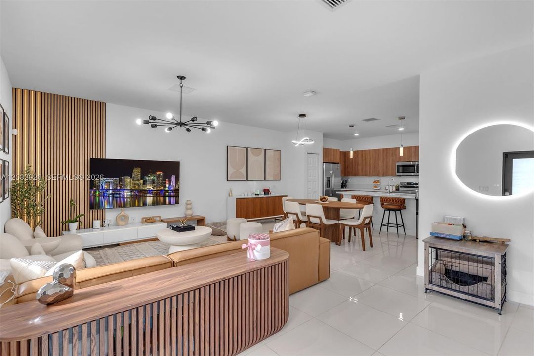 For Sale: $890,000 (4 beds, 2 baths, 2163 Square Feet)