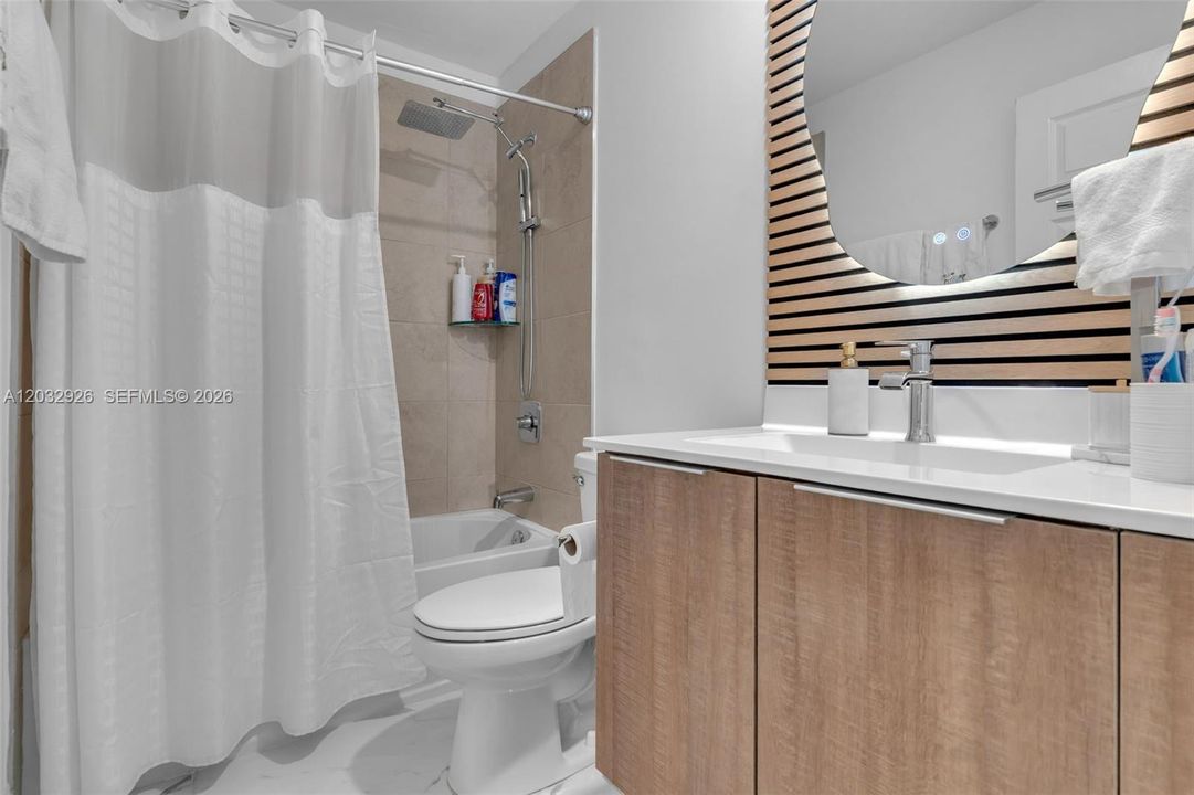 For Sale: $890,000 (4 beds, 2 baths, 2163 Square Feet)