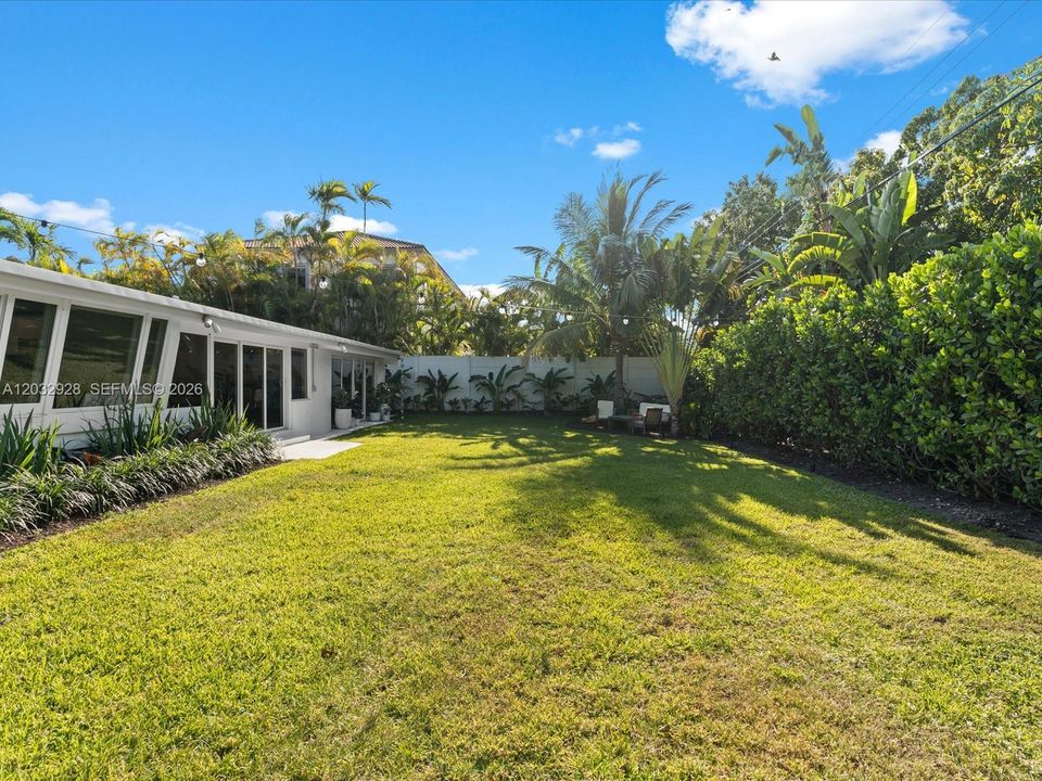 For Sale: $1,799,000 (4 beds, 3 baths, 2132 Square Feet)