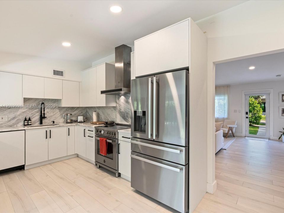 For Sale: $1,799,000 (4 beds, 3 baths, 2132 Square Feet)