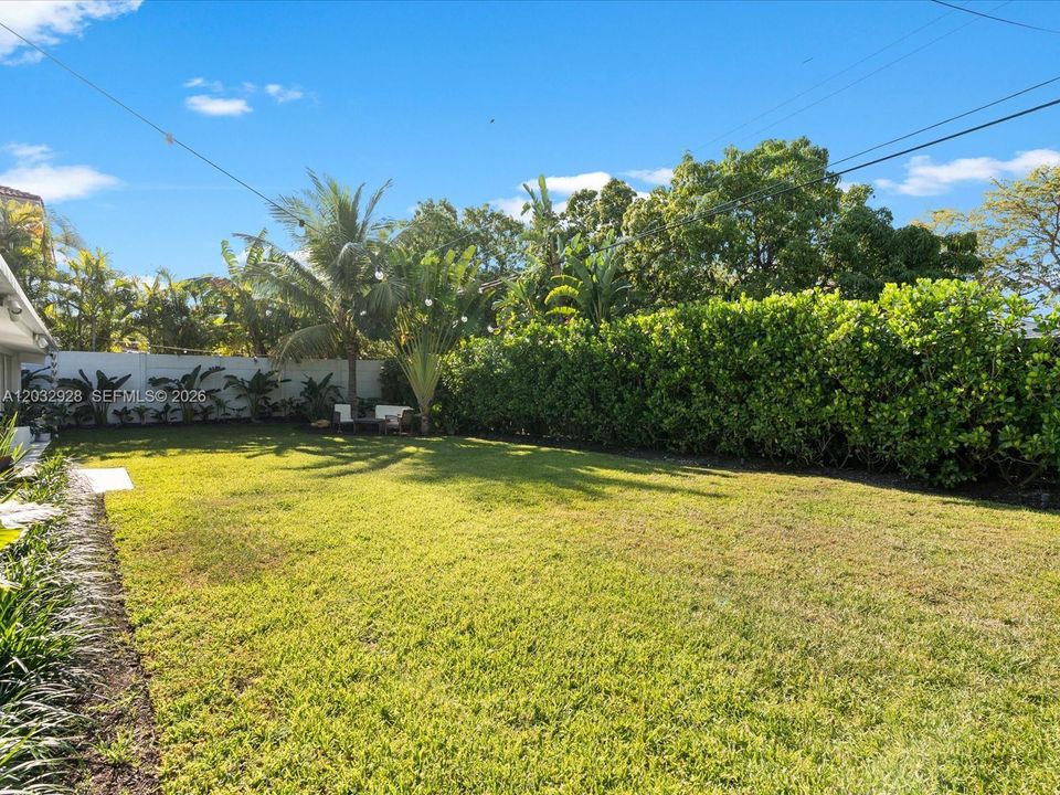 For Sale: $1,799,000 (4 beds, 3 baths, 2132 Square Feet)