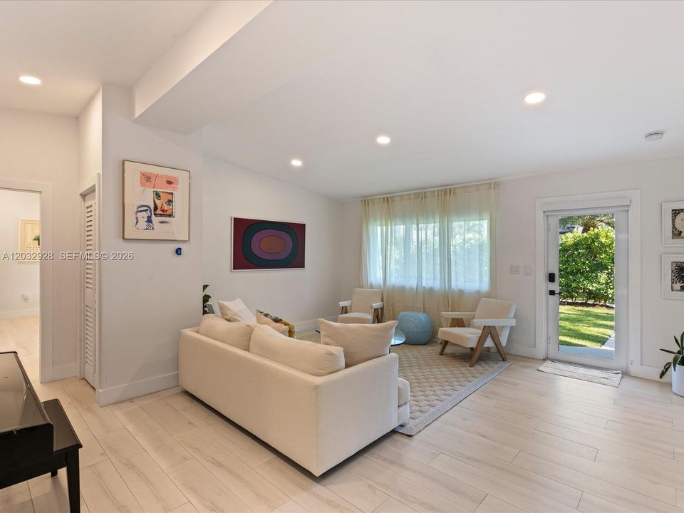 For Sale: $1,799,000 (4 beds, 3 baths, 2132 Square Feet)