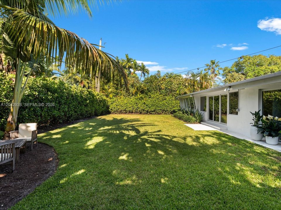 For Sale: $1,799,000 (4 beds, 3 baths, 2132 Square Feet)