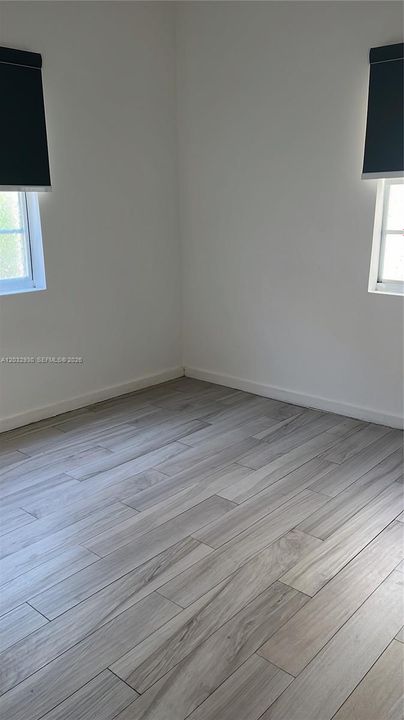 For Sale: $245,000 (1 beds, 1 baths, 467 Square Feet)