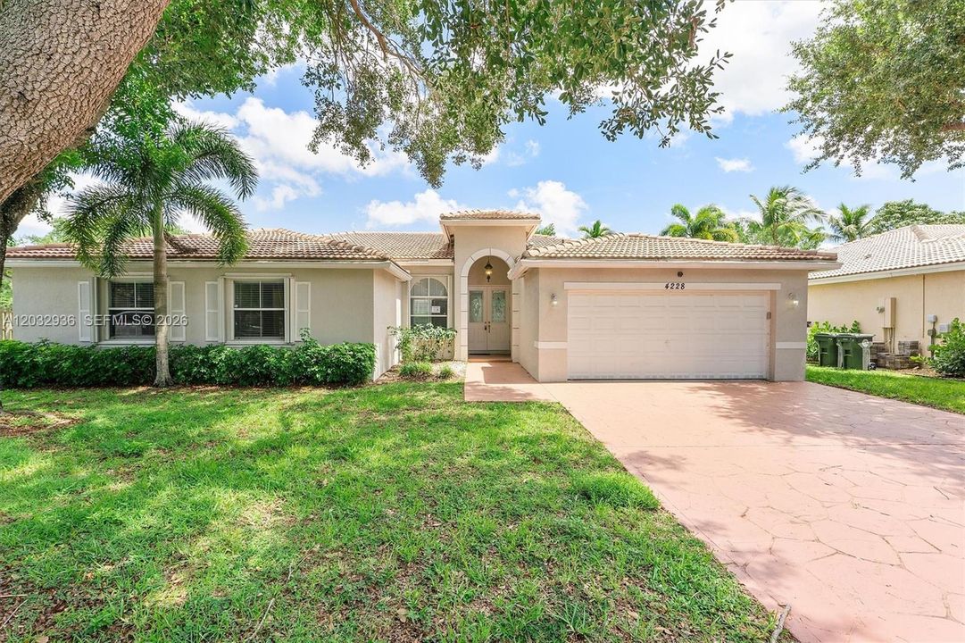 For Sale: $766,700 (4 beds, 3 baths, 2394 Square Feet)