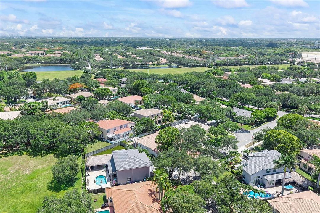 For Sale: $766,700 (4 beds, 3 baths, 2394 Square Feet)