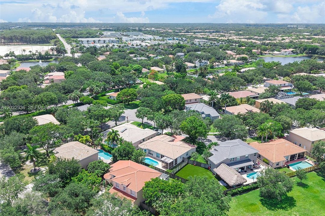 For Sale: $766,700 (4 beds, 3 baths, 2394 Square Feet)