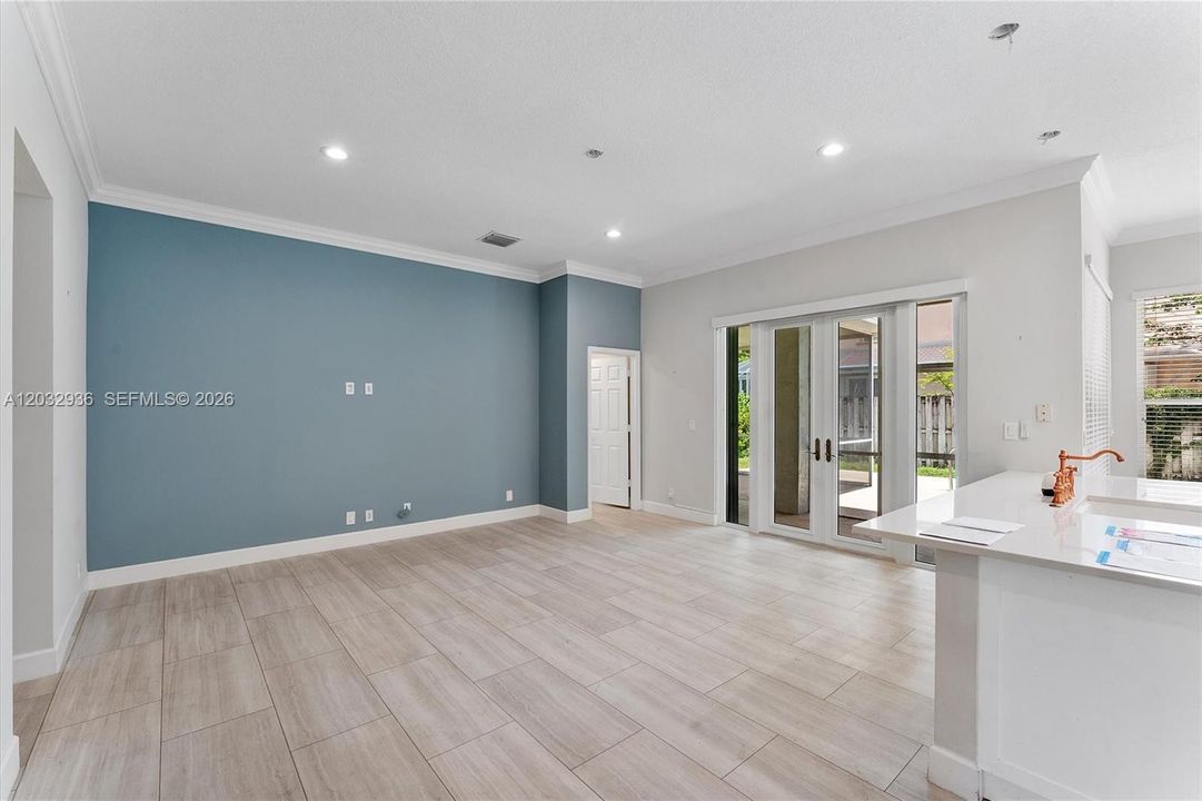 For Sale: $766,700 (4 beds, 3 baths, 2394 Square Feet)