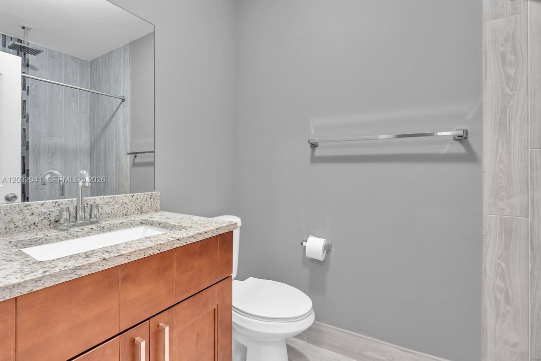For Rent: $2,295 (2 beds, 2 baths, 1200 Square Feet)
