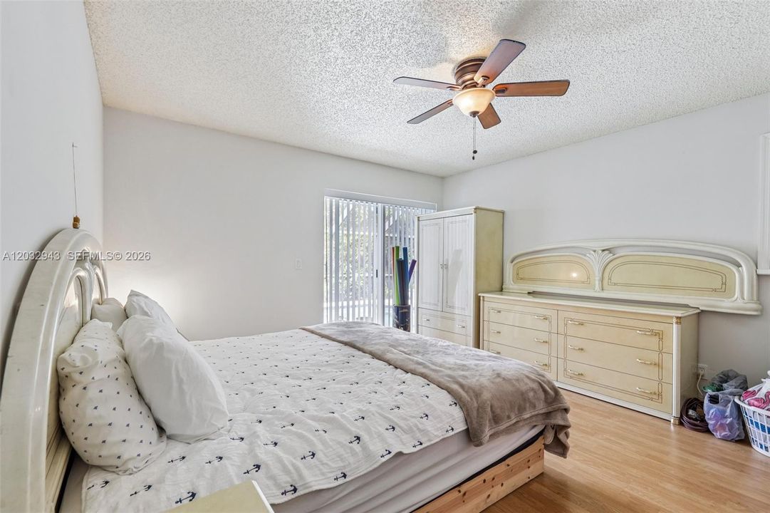 For Sale: $779,900 (3 beds, 2 baths, 1659 Square Feet)
