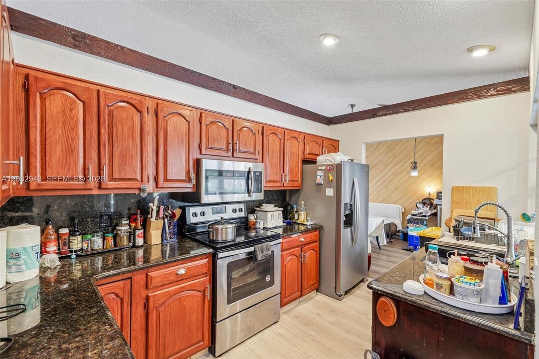 For Sale: $779,900 (3 beds, 2 baths, 1659 Square Feet)