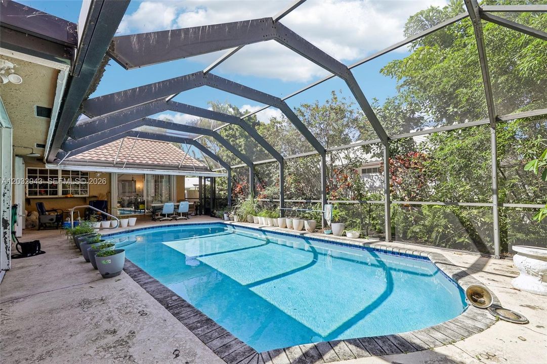 For Sale: $779,900 (3 beds, 2 baths, 1659 Square Feet)