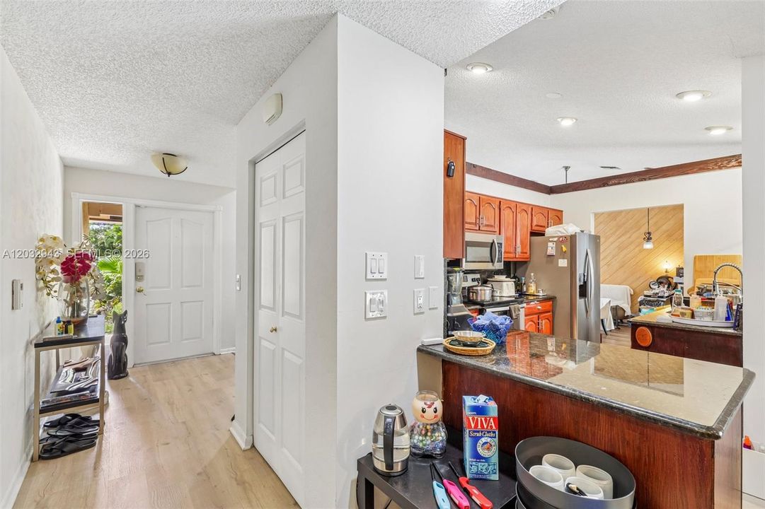For Sale: $779,900 (3 beds, 2 baths, 1659 Square Feet)