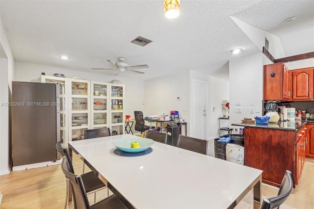 For Sale: $779,900 (3 beds, 2 baths, 1659 Square Feet)