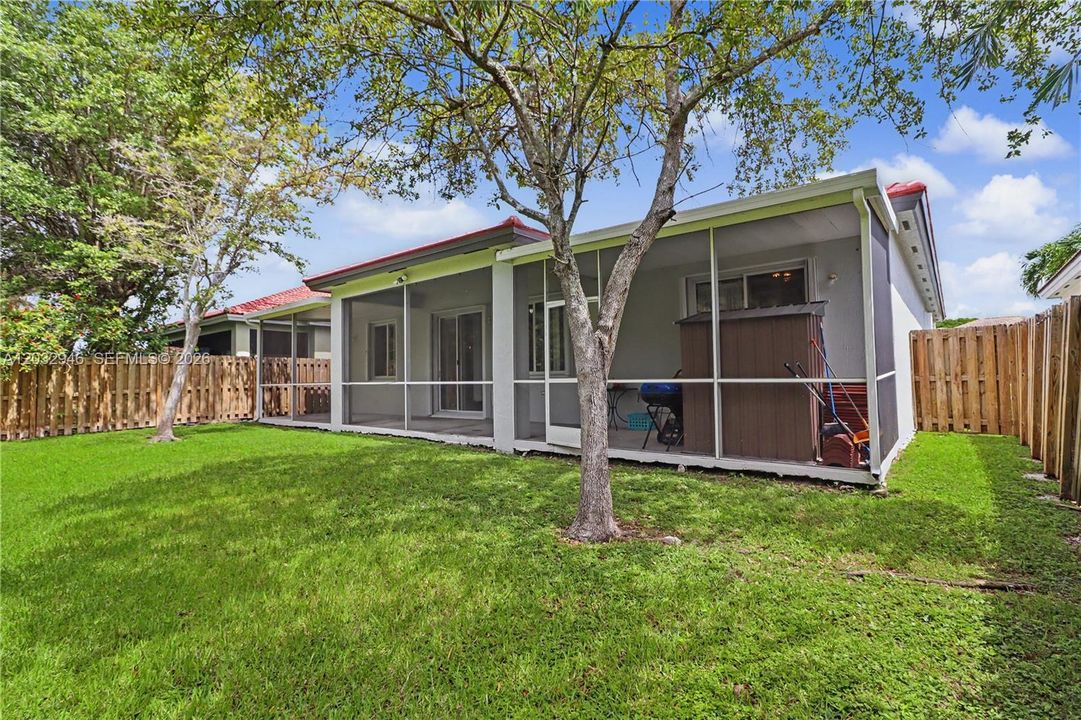 For Sale: $500,000 (4 beds, 3 baths, 2060 Square Feet)