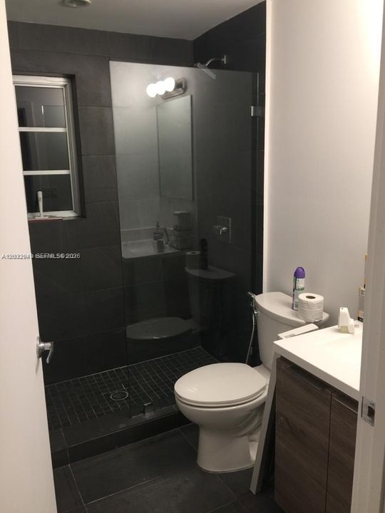 For Rent: $2,200 (1 beds, 1 baths, 467 Square Feet)