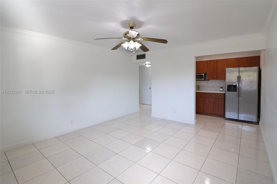 En Venta: $240,000 (2 camas, 1 baños, 827 Pies cuadrados)