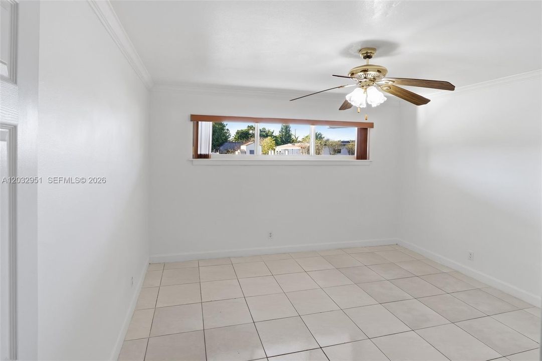 En Venta: $240,000 (2 camas, 1 baños, 827 Pies cuadrados)