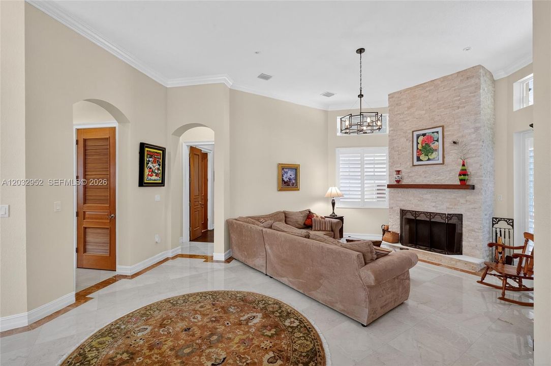 For Sale: $2,375,000 (6 beds, 5 baths, 3944 Square Feet)
