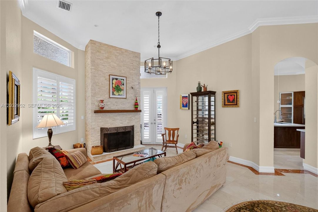 For Sale: $2,375,000 (6 beds, 5 baths, 3944 Square Feet)