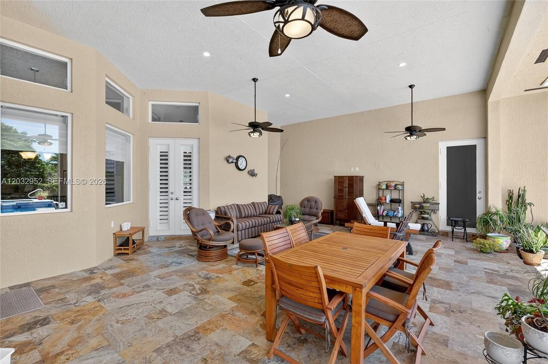 For Sale: $2,375,000 (6 beds, 5 baths, 3944 Square Feet)