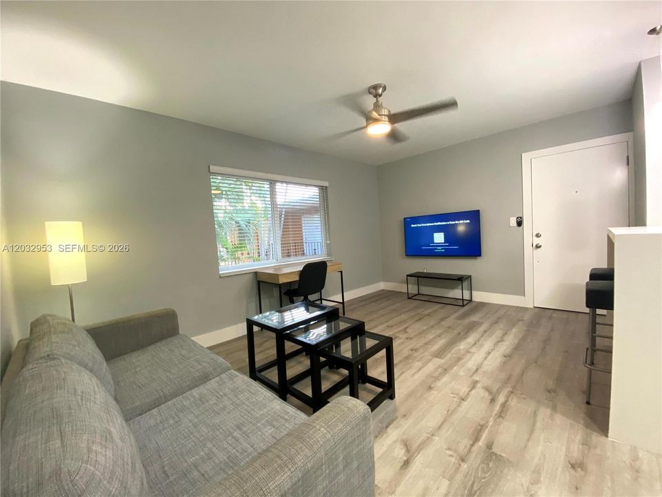 For Rent: $2,000 (1 beds, 1 baths, 510 Square Feet)