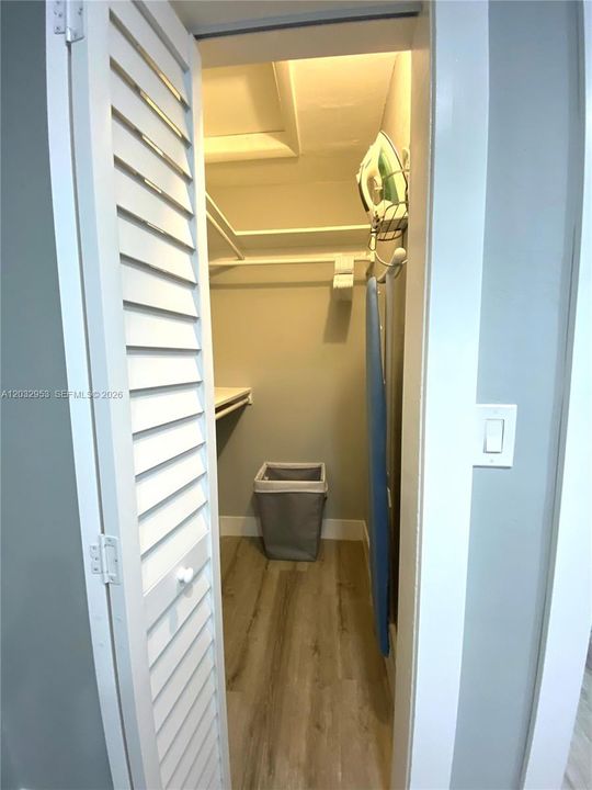 For Rent: $2,000 (1 beds, 1 baths, 510 Square Feet)