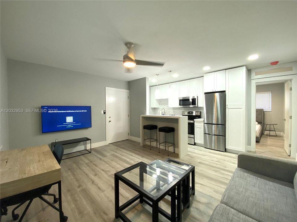 For Rent: $2,000 (1 beds, 1 baths, 510 Square Feet)